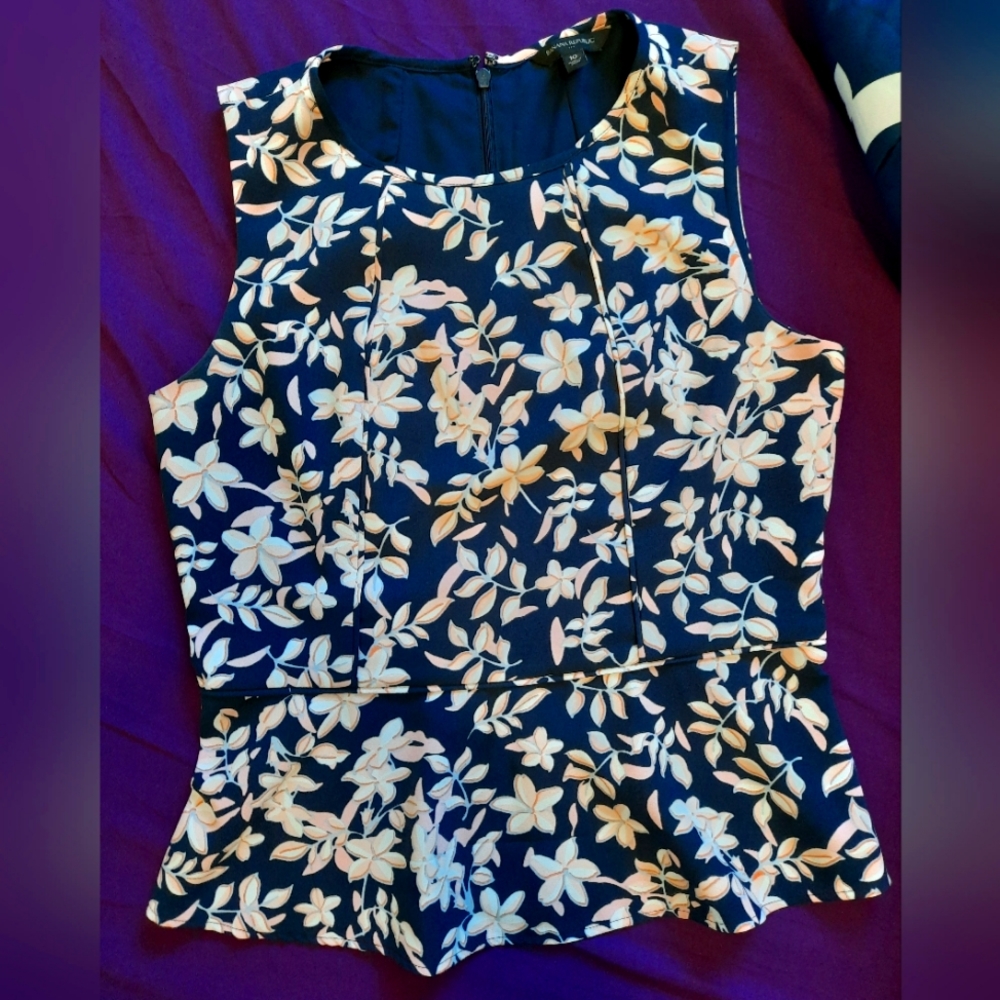 BANANA REPUBLIC Top size 10